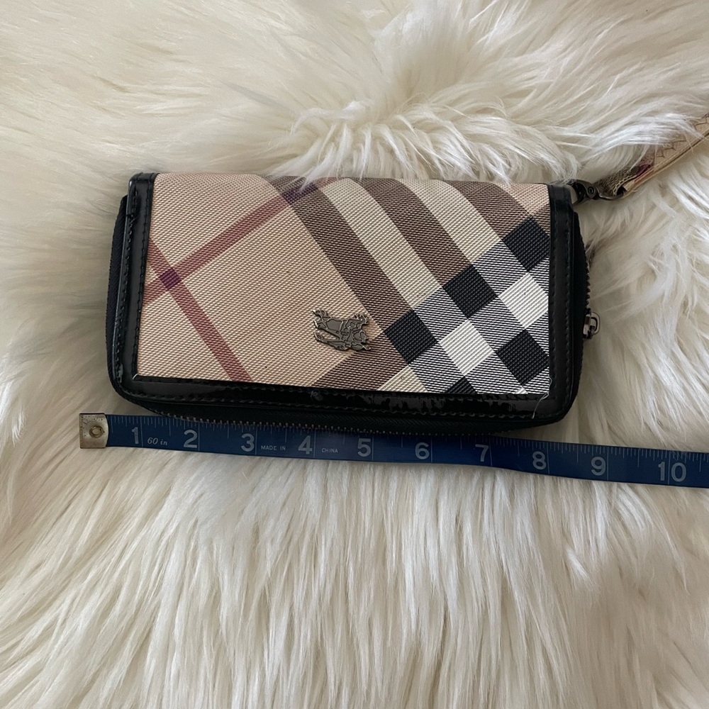 Burberry Beige and Black Check Wallet - Picture 10 of 14